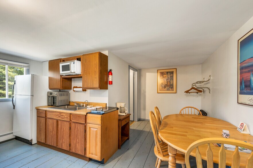 More Photos Of 820 Colebrook Rd, Errol Hotel For Sale