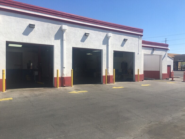 More Photos Of 7235 S Rainbow Blvd, Las Vegas Auto Repair For Lease
