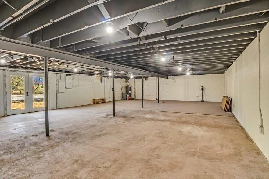 More Photos Of 27077 US Highway 50, Cotopaxi General Retail For Sale