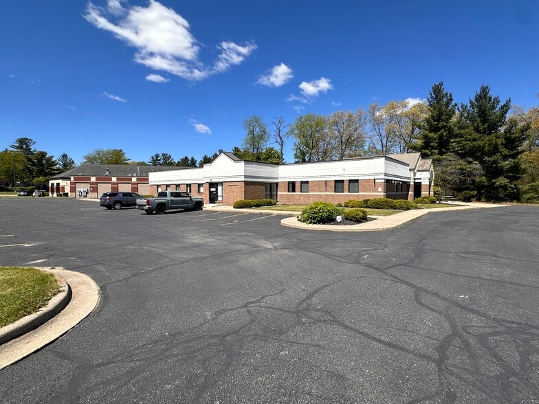 Primary Photo Of 5171 Plainfield Ave NE, Grand Rapids Medical For Sale