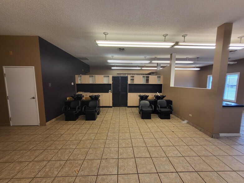 More Photos Of 1921-1923 Wadsworth Blvd, Lakewood Freestanding For Sale