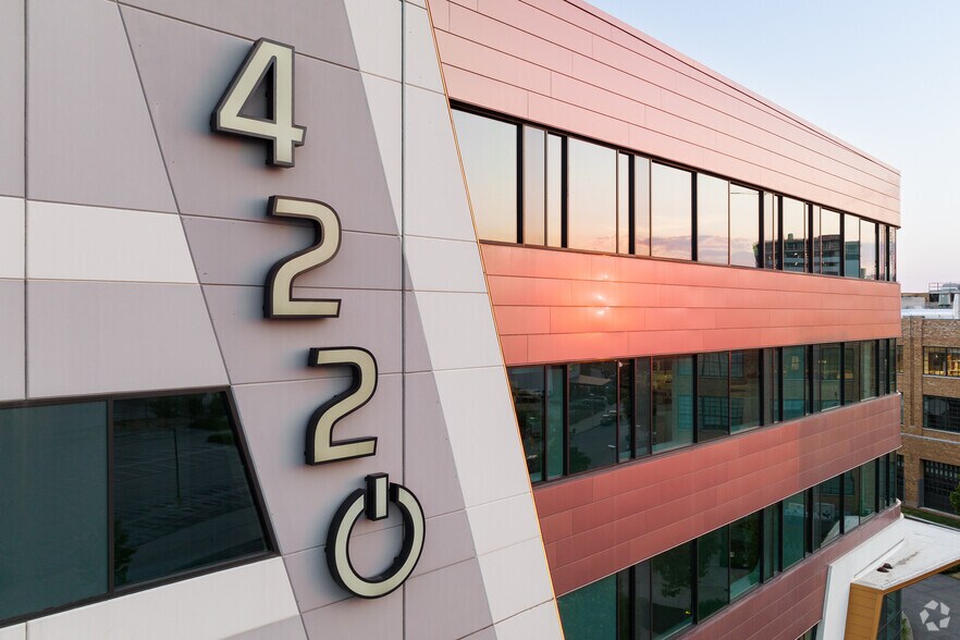 More Photos Of 4220 Duncan Ave, Saint Louis Office For Lease