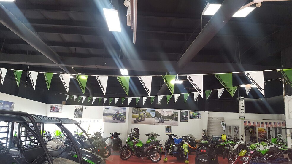 More Photos Of 5512 Route 9w, Marlboro Auto Dealership For Sale