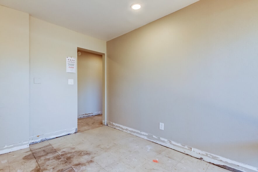 More Photos Of 7603 Seminole Blvd, Seminole Medical For Sale