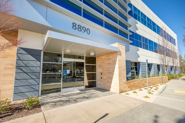 More Photos Of 8890 Cal Center Dr, Sacramento Office For Lease
