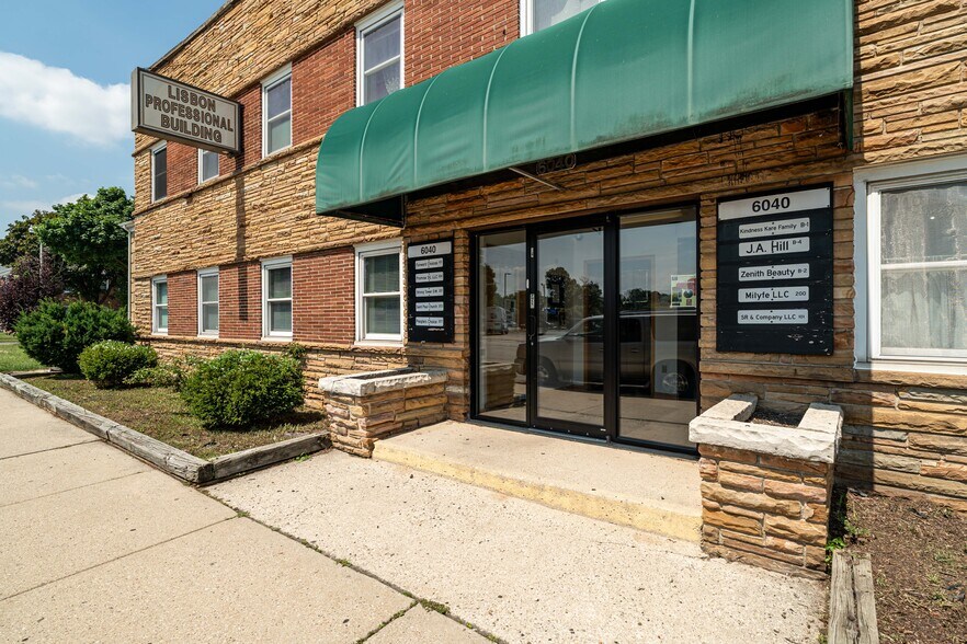Primary Photo Of 6032-6040 W Lisbon Ave, Milwaukee Office For Sale