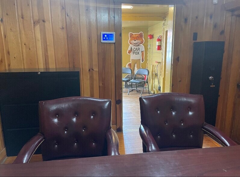 More Photos Of 790 Fairfax St, Stephens City Auto Dealership For Sale