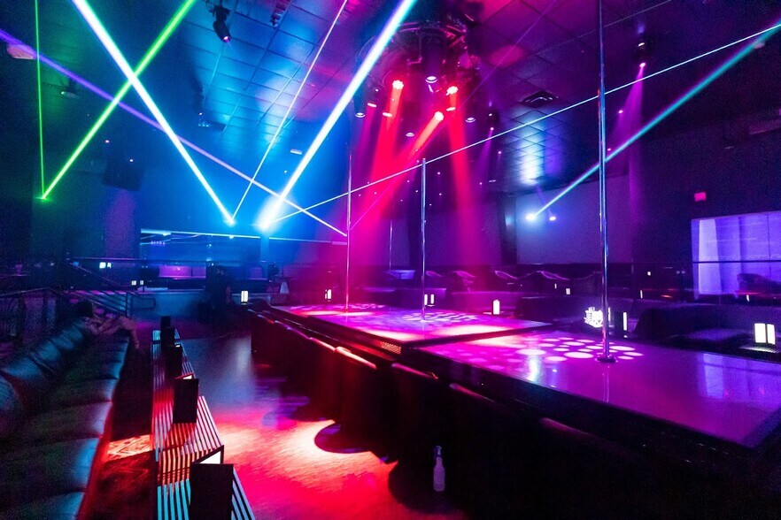 More Photos Of 5957 Terminal Avenue Ave, Colorado Springs Bar For Sale