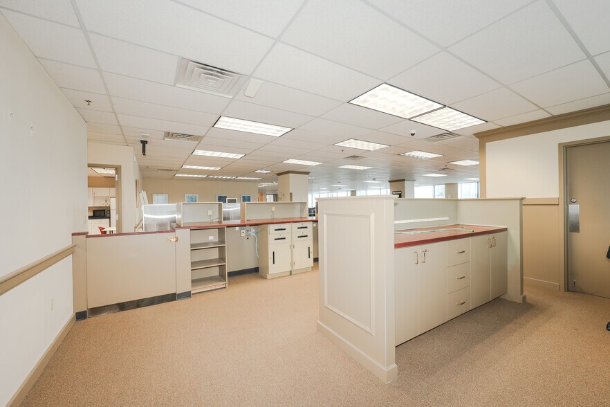 More Photos Of 30 Temple St, Nashua Office For Lease