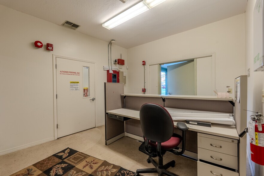 More Photos Of 20804 W Pennsylvania Ave, Dunnellon Freestanding For Lease