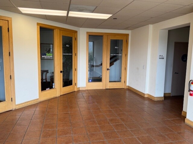 More Photos Of 5 Harris Ct, Monterey Unknown For Lease