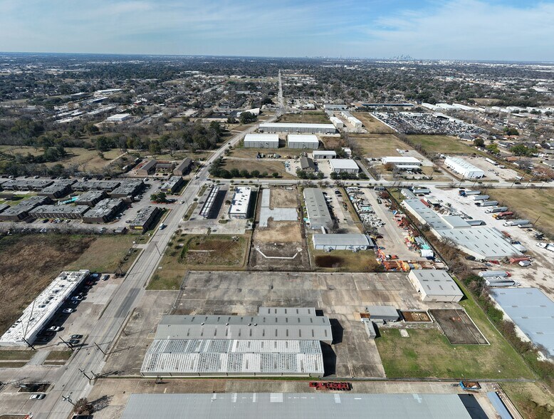 More Photos Of 2077 Magnolia Dr, Pasadena Industrial For Sale