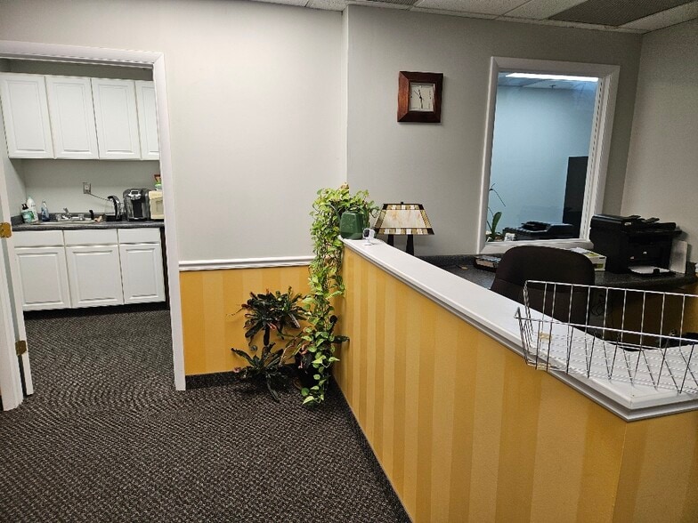 More Photos Of 3859-3871 Plaza Dr, Fairfax Office For Sale