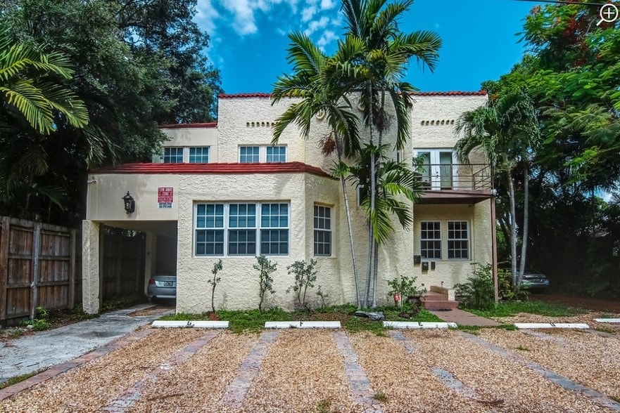 Primary Photo Of 2630 Natoma St, Coconut Grove Apartments For Sale