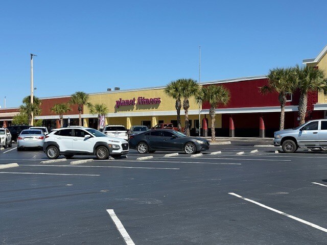 Primary Photo Of 18011 S Tamiami Trl, Fort Myers Unknown For Lease
