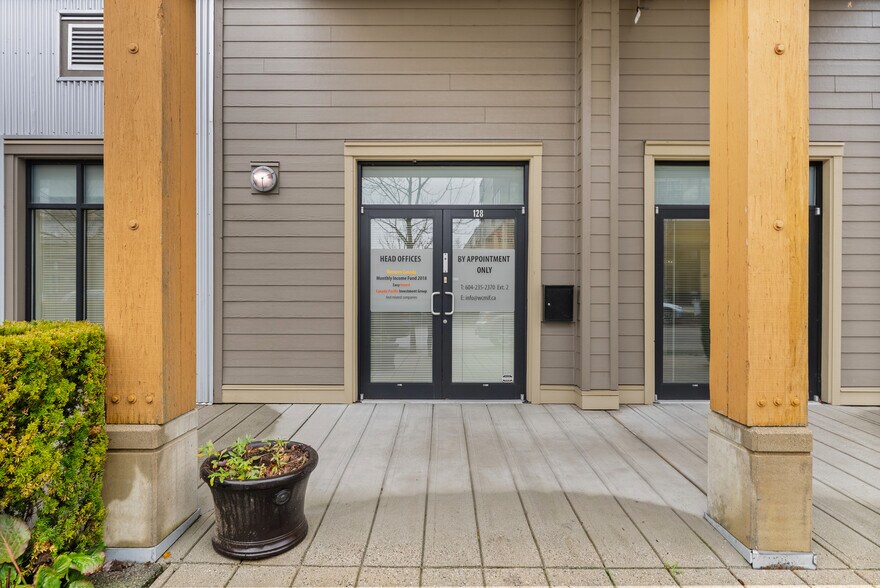 More Photos Of 6033 London Rd, Richmond Apartments For Sale