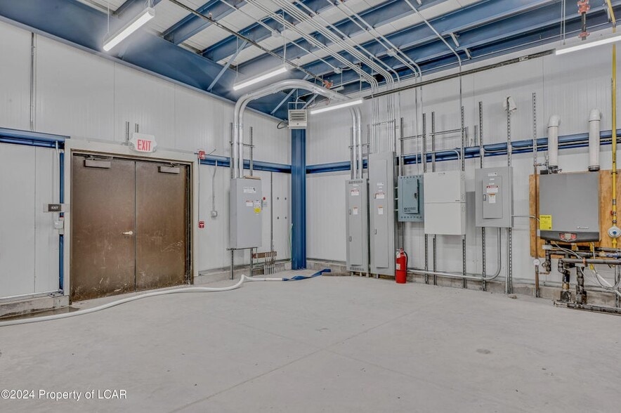 More Photos Of 5175 Old Airport Rd, Hazle Township Airplane Hangar For Sale