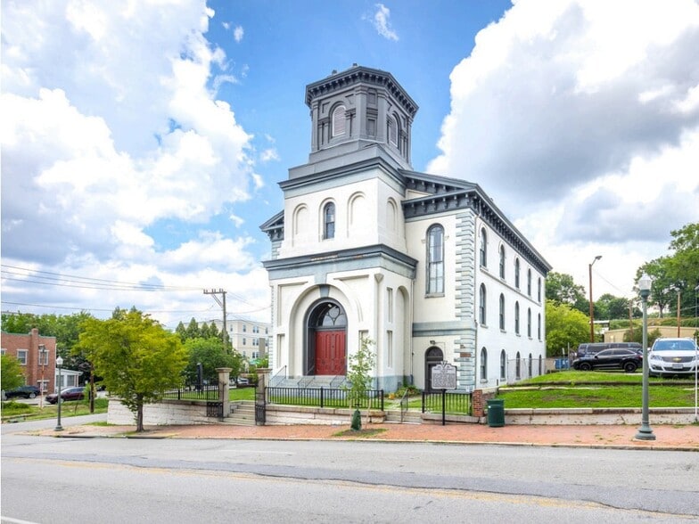 Primary Photo Of 2000 E Broad St, Richmond Religious Facility For Sale
