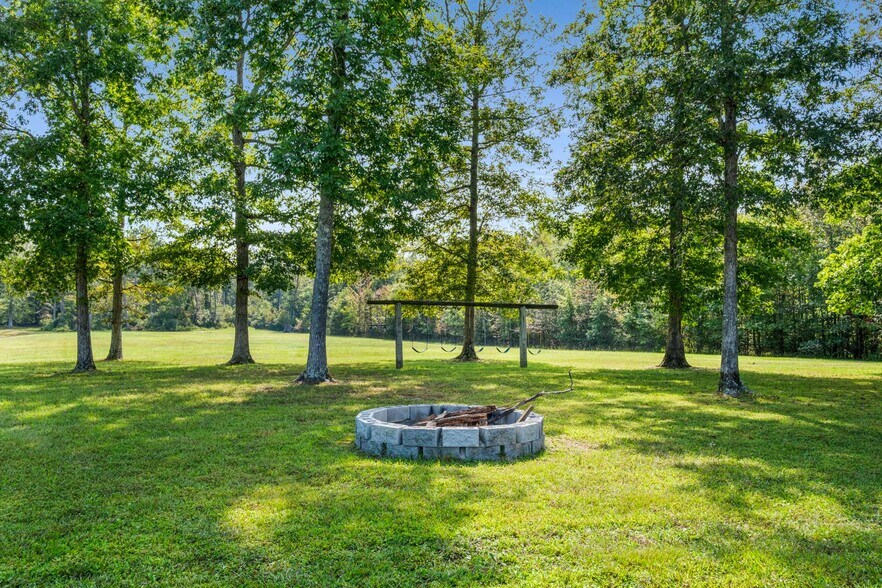 More Photos Of 456 Lakewood Park Rd, Beechgrove General Retail For Sale