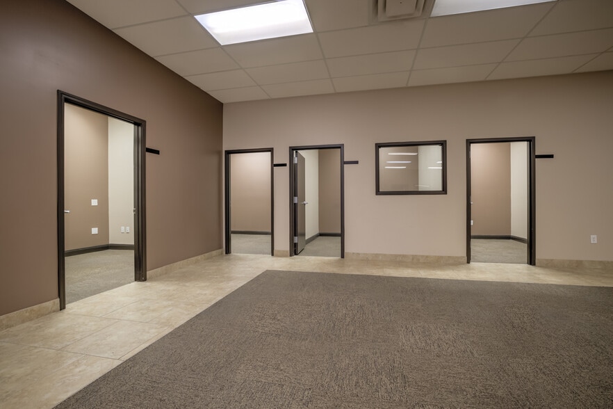 More Photos Of 3233 E Chandler Blvd, Phoenix Unknown For Lease