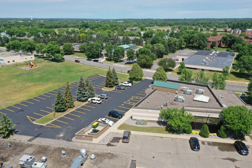 More Photos Of 1511 Northway Dr, Saint Cloud Medical For Sale