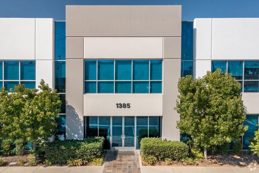 More Photos Of 1385 Old Temescal Rd, Corona Office For Lease