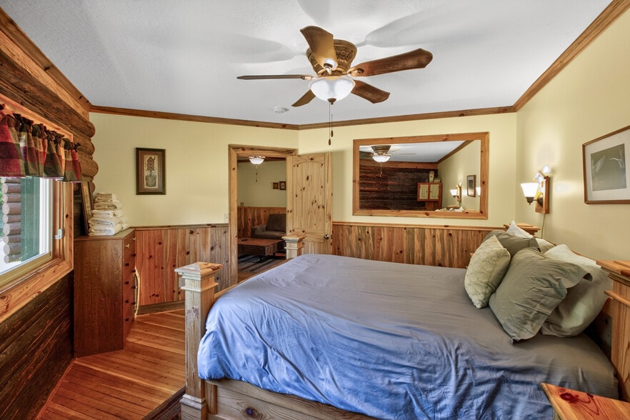 More Photos Of 1258 Highway 141, White Salmon Hospitality For Sale