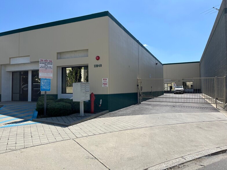 More Photos Of 11940 Goldring Rd, Arcadia Warehouse For Sale