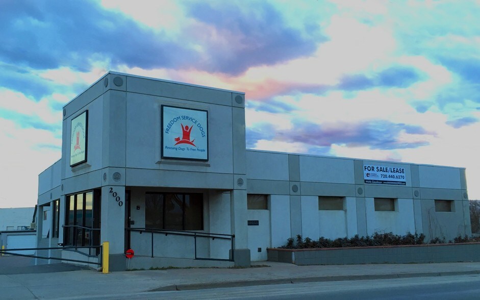 More Photos Of 2000 W Union Ave, Englewood Flex For Lease