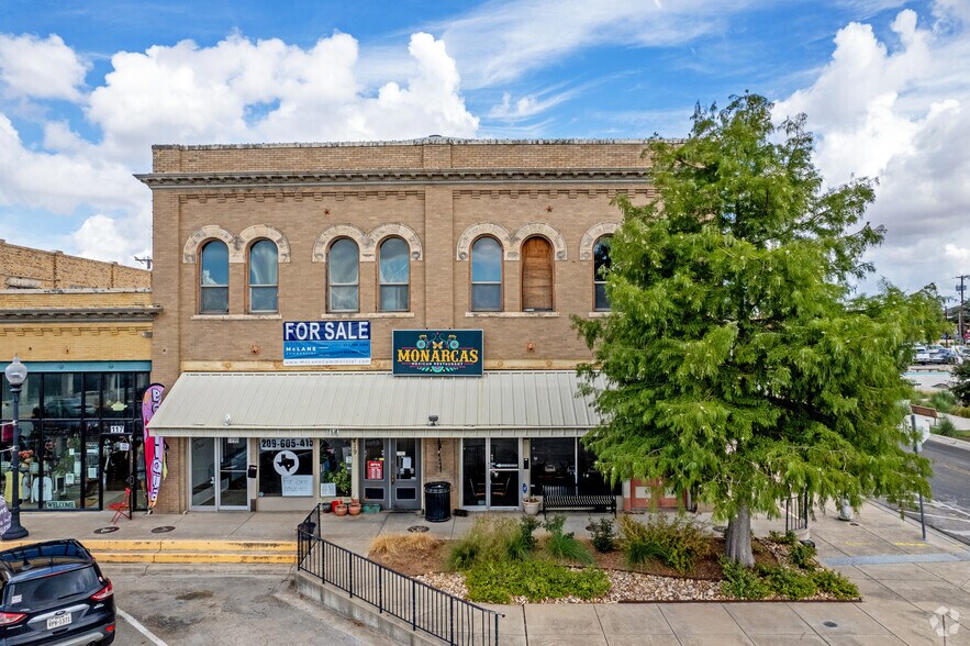 More Photos Of 119-121 E 3rd St, Taylor Freestanding For Sale