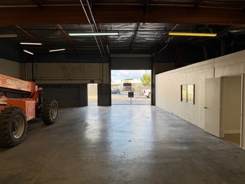 More Photos Of 2503 Seaman Ave, South El Monte Warehouse For Lease