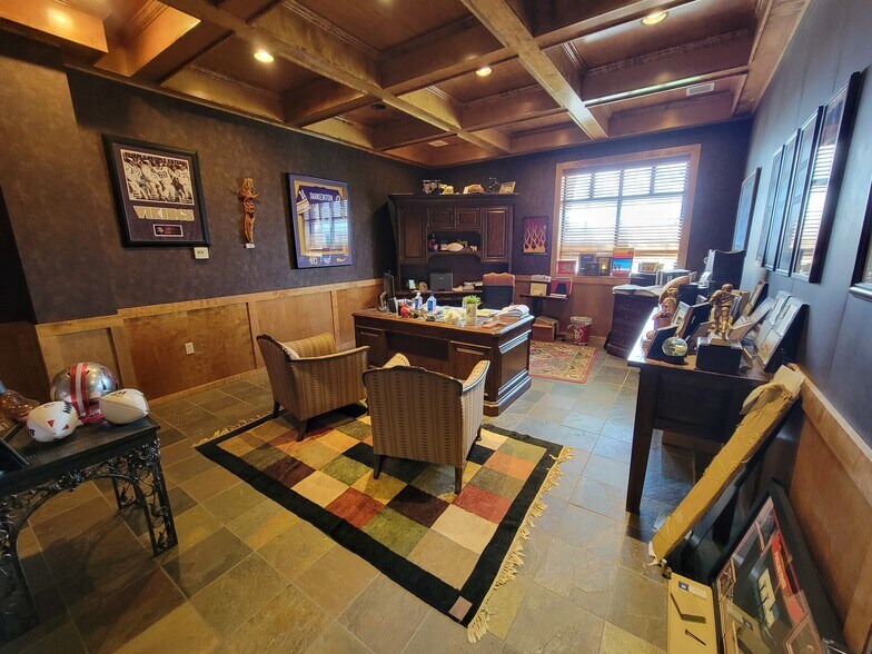 More Photos Of 1610 N Minnesota Ave, Sioux Falls Office For Lease
