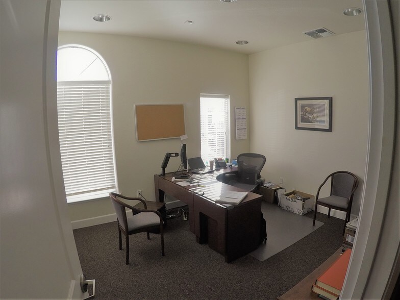 More Photos Of 5355 Kietzke Ln, Reno Office For Lease