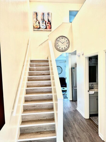 More Photos Of 1660 Kay Ave, Tallahassee Apartments For Sale