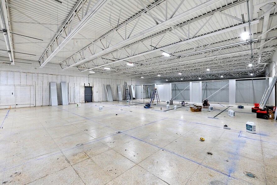 More Photos Of 3402 Richfield Rd, Flint Freestanding For Lease