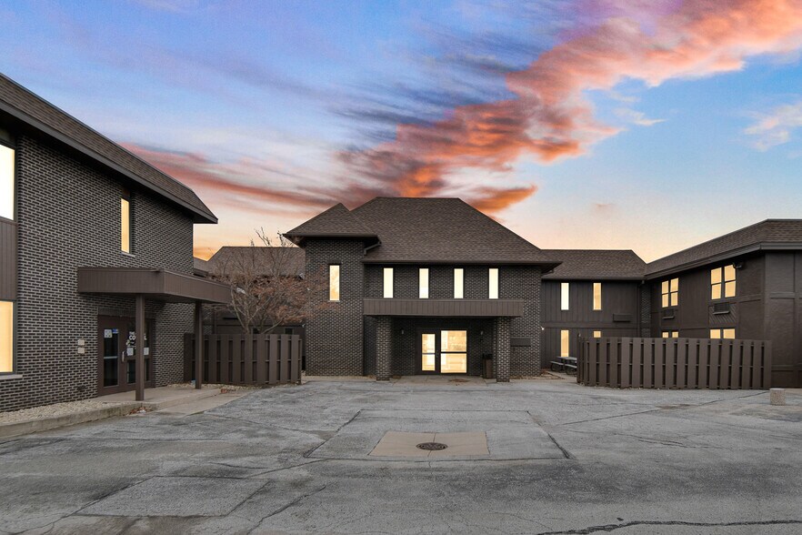 More Photos Of 17430 Dixie Highway, East Hazel Crest Healthcare For Sale