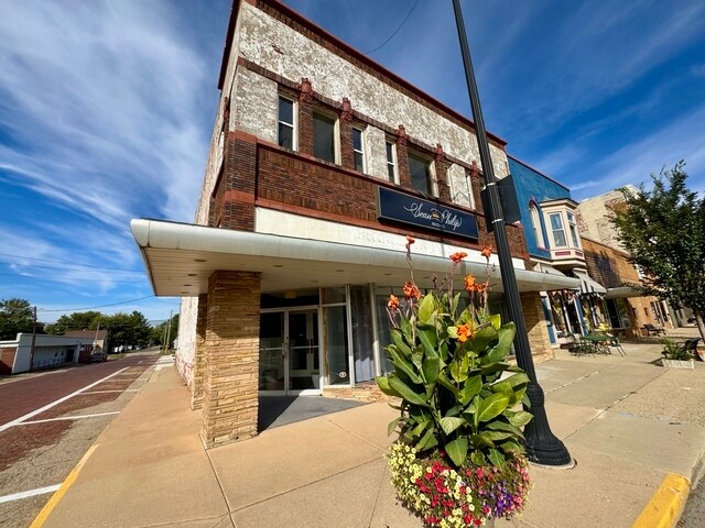 More Photos Of 902 N Main St, Princeton General Retail For Sale