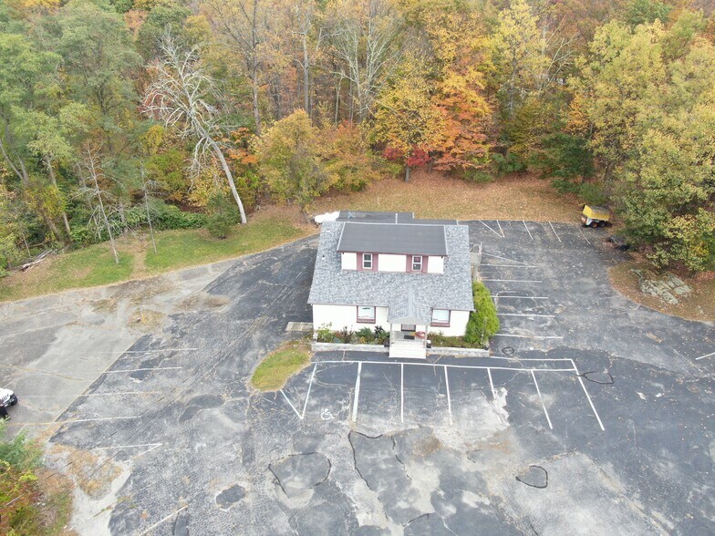 More Photos Of 409 Woodport Rd, Sparta Freestanding For Sale