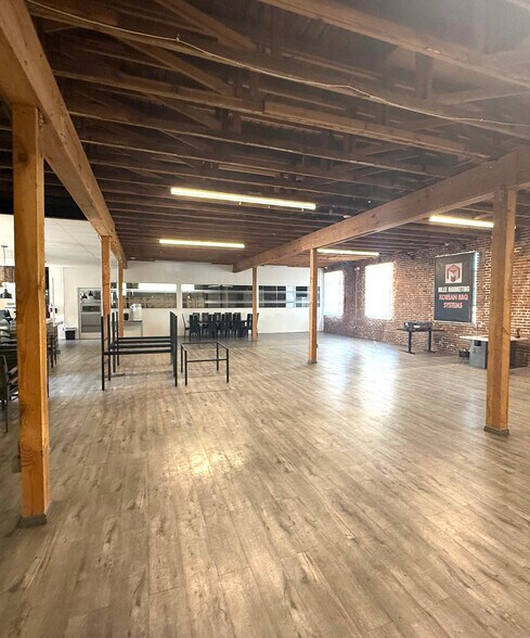 More Photos Of 1545 Venice Blvd, Los Angeles Industrial For Lease