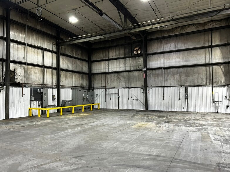 More Photos Of 3521 Antelope Ave, Kearney Manufacturing For Sale