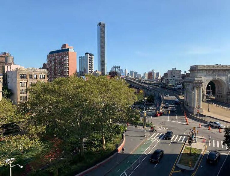 More Photos Of 55 Chrystie St, New York Loft Creative Space For Lease