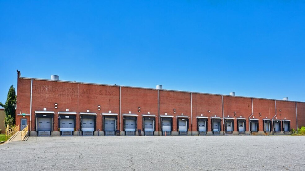 More Photos Of 903 Fontaine Rd, Phenix City Unknown For Lease