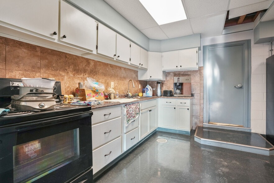 More Photos Of 1711 Woodland Ave, Columbus Warehouse For Sale