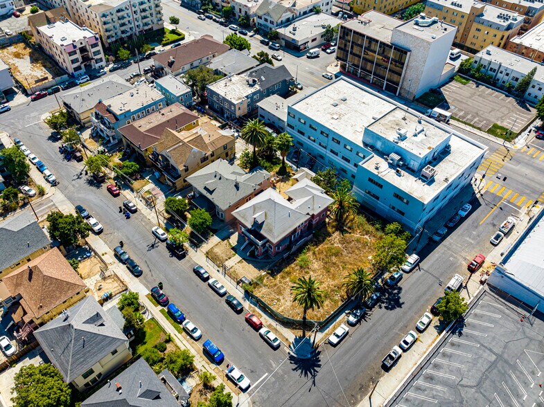 More Photos Of 1316 Linwood Ave, Los Angeles Land For Sale