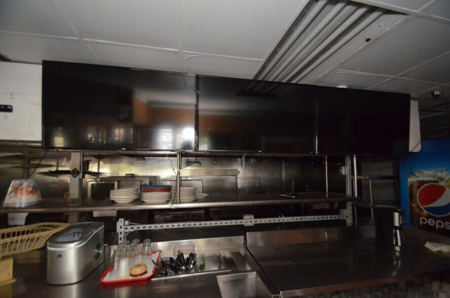 More Photos Of 251 Elm St, Milford Restaurant For Sale