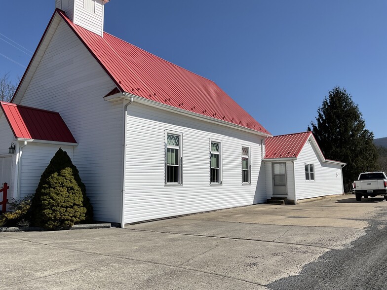 More Photos Of 205 Summit Dr, Covington Religious Facility For Sale