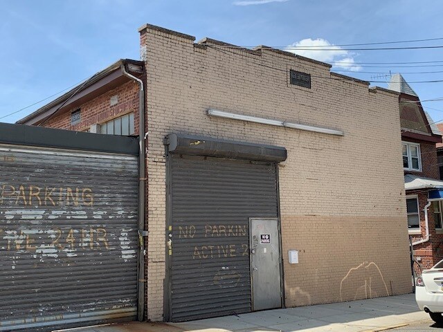 Primary Photo Of 6680 70th St, Middle Village Storefront Retail Residential For Lease