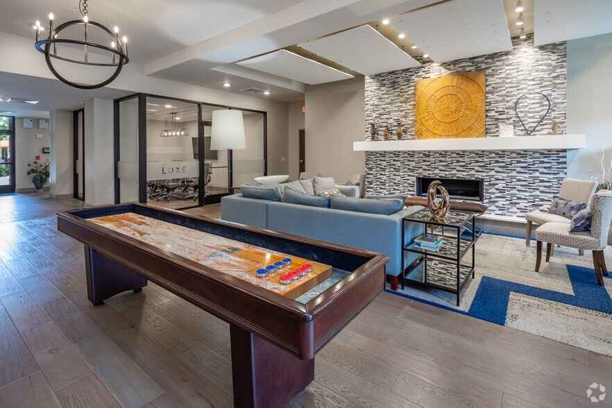 More Photos Of 130 Cinema Dr, Hendersonville Apartments For Lease