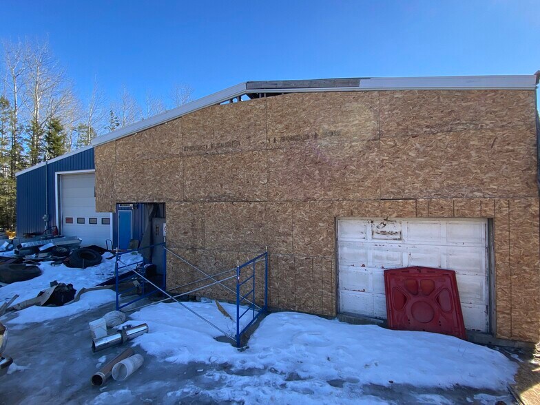 More Photos Of 450 Dakota Rd, Debert Truck Terminal For Sale