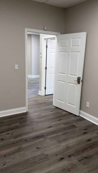 More Photos Of 6113-6121 Oakbrook Pky, Norcross Office For Lease